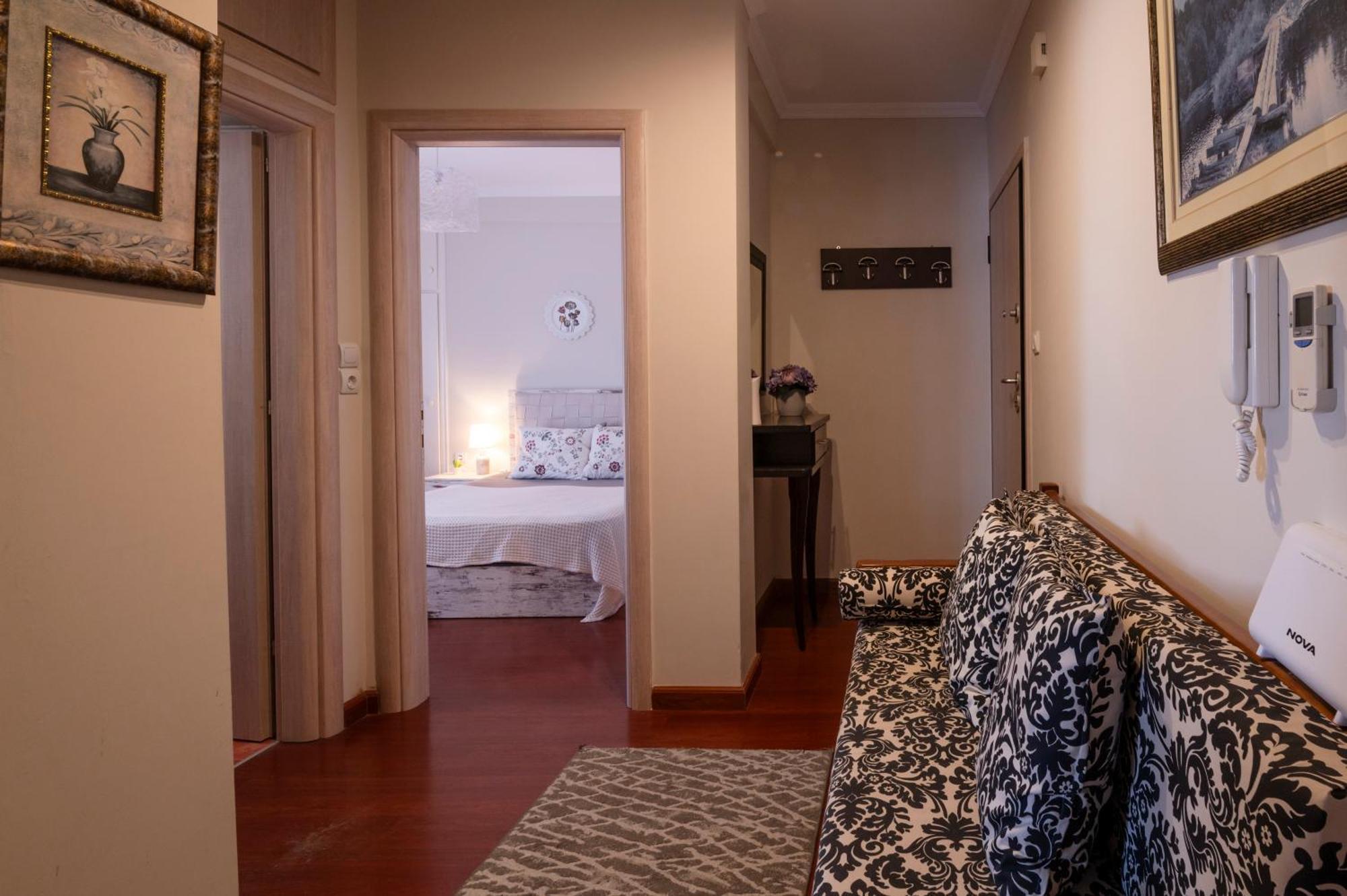 Emi'S Beach Apartment Nea Kallikrateia Εξωτερικό φωτογραφία