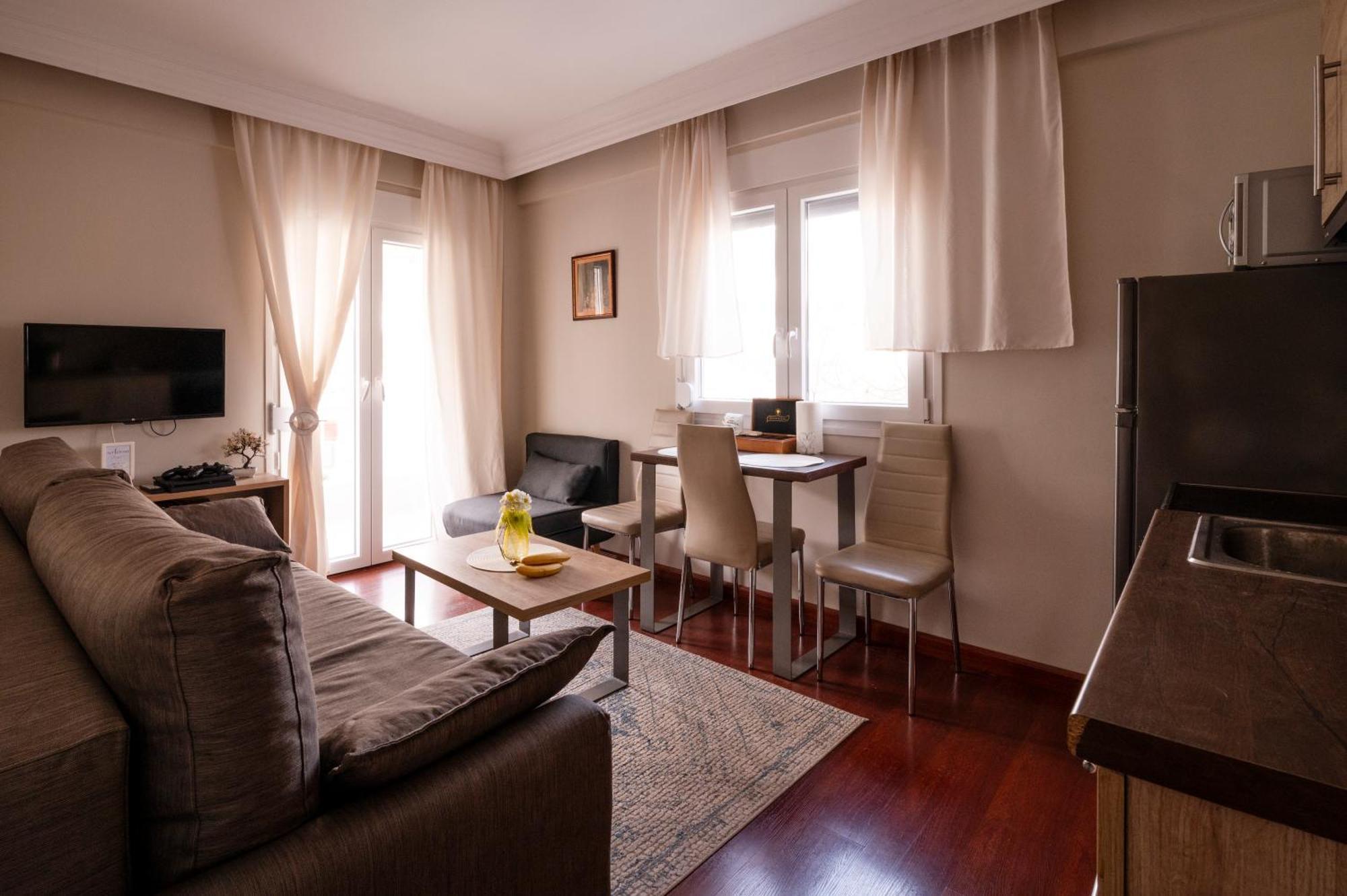Emi'S Beach Apartment Nea Kallikrateia Εξωτερικό φωτογραφία